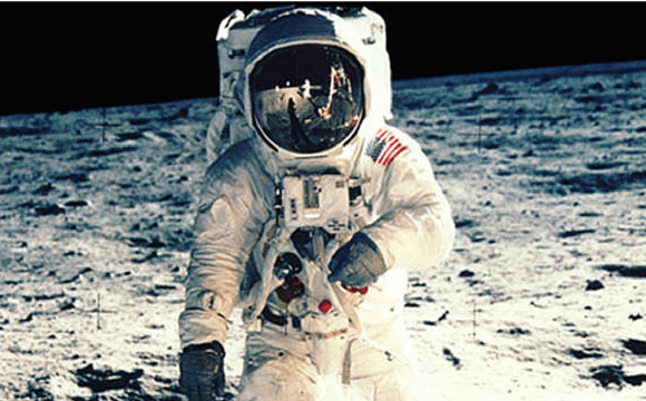 Apollo 11 Gold Plated Coin Moon Landing NASA Neil Armstrong Buzz Aldrin
